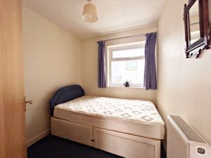 Bedroom- click for photo gallery